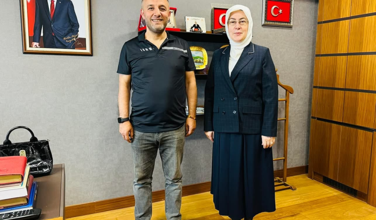 AK Parti Yalova Milletvekili Meliha Akyol, TBMM’de Yalova Elazığlılar Derneği Başkanı Mehmet Aksu’yu Ağırladı