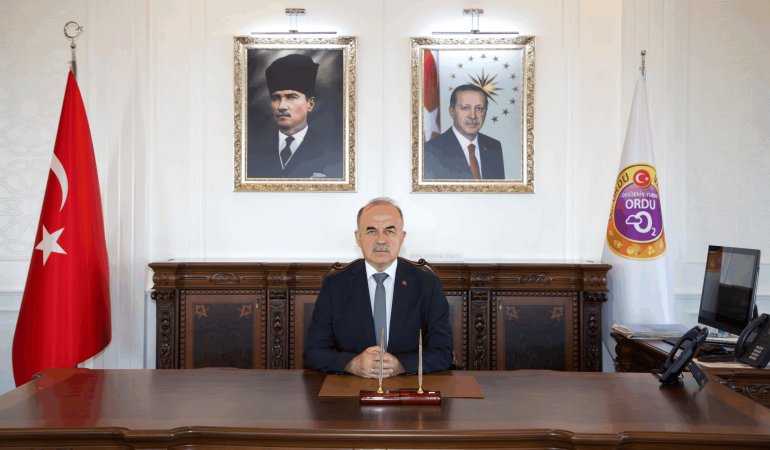 ORDU VALİSİ MUAMMER EROL’DAN KURBAN BAYRAMI MESAJI: “BİRLİK VE BERABERLİK ŞUURUMUZU GÜÇLENDİRELİM” 1 ORDU VALİSİ MUAMMER EROL’DAN KURBAN BAYRAMI MESAJI: “BİRLİK VE BERABERLİK ŞUURUMUZU GÜÇLENDİRELİM”
