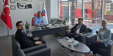 Yalova’da Emniyet ve Sağlık Protokolünden Eğitime Destek Ziyareti 3 Yalova’da Emniyet ve Sağlık Protokolünden Eğitime Destek Ziyareti