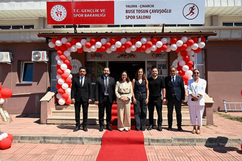 Çınarcık Gençlik ve Spor İlçe Müdürlüğü Spor Salonuna Buse Tosun Çavuşoğlu’nun Adı Verildi