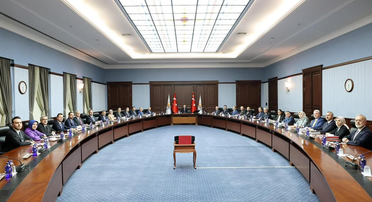 AK Parti MYK Toplantısı Cumhurbaşkanı Erdoğan Başkanlığında Gerçekleştirildi 4 AK Parti MYK Toplantısı Cumhurbaşkanı Erdoğan Başkanlığında Gerçekleştirildi