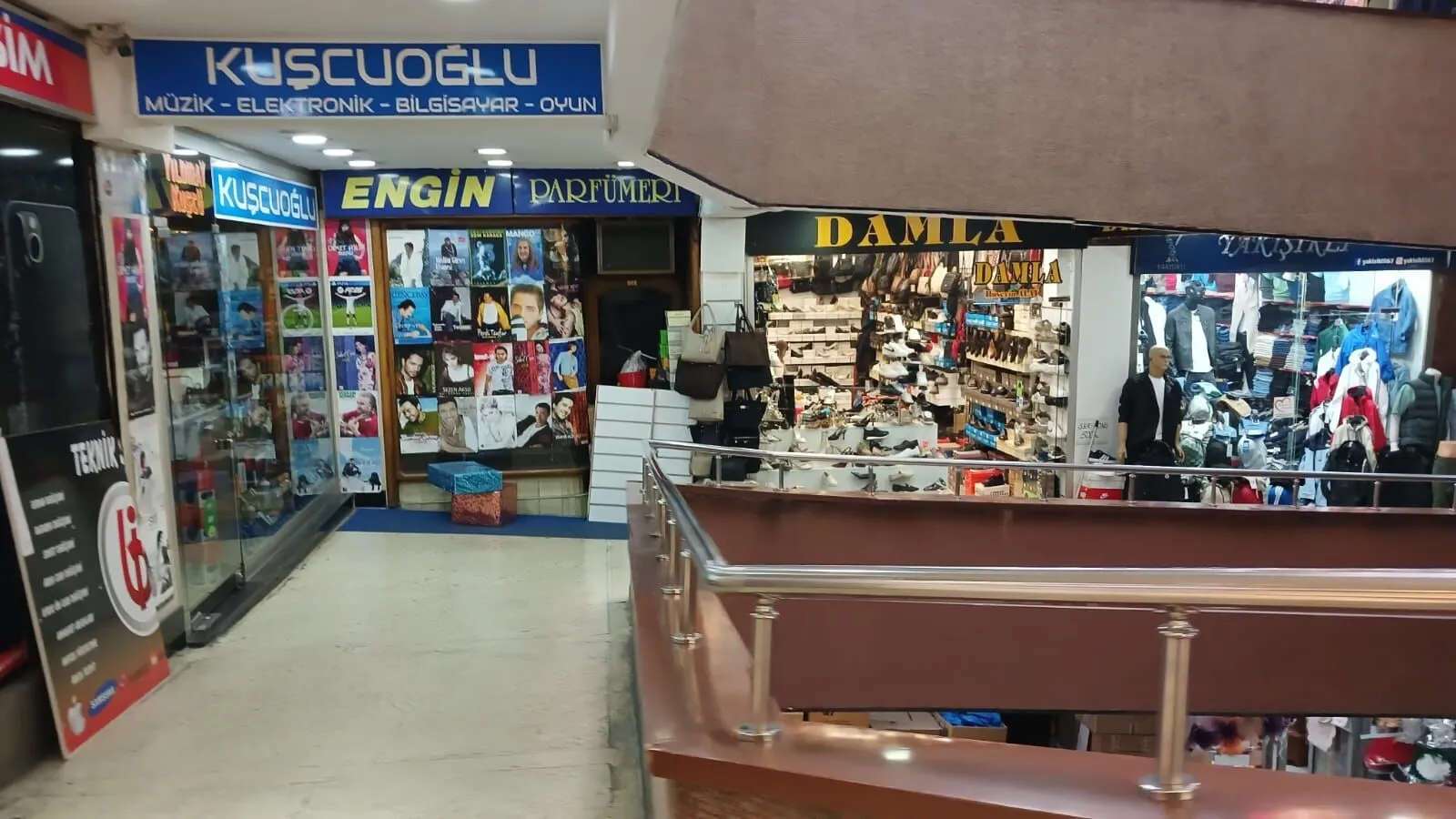 Zonguldak’ın Hafızası: Emral Çarşısı – Rampalı Çarşı Zamana Direniyor 4 Zonguldak’ın Hafızası: Emral Çarşısı – Rampalı Çarşı Zamana Direniyor