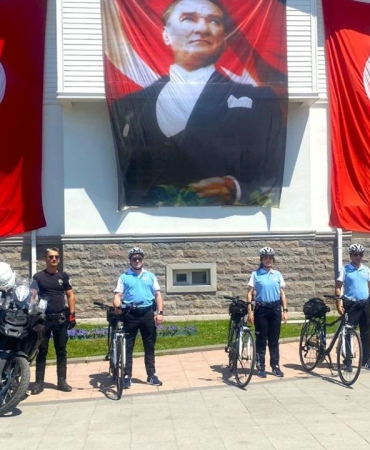 YALOVA’DA BİSİKLETLİ POLİS TİMLERİ GÖREVE BAŞLADI