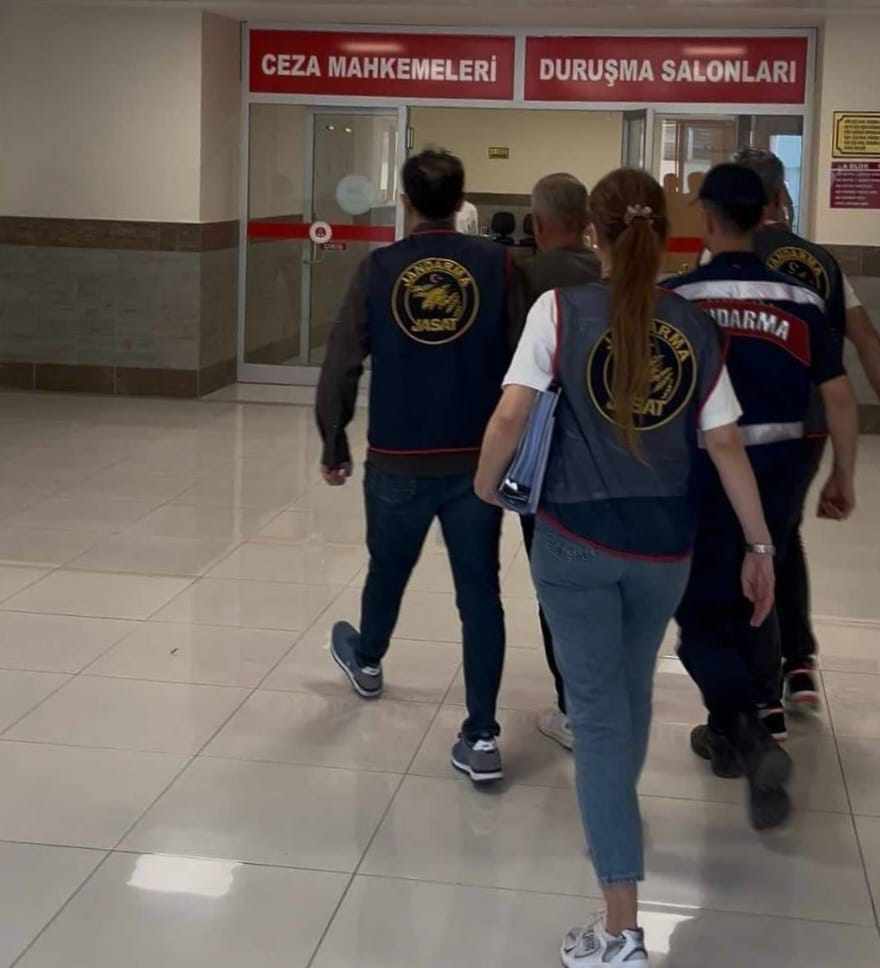 Kayıp E.E. Olayında Gelişme: Şüpheli A.Ş., Canlı Yayında Gözaltına Alındı