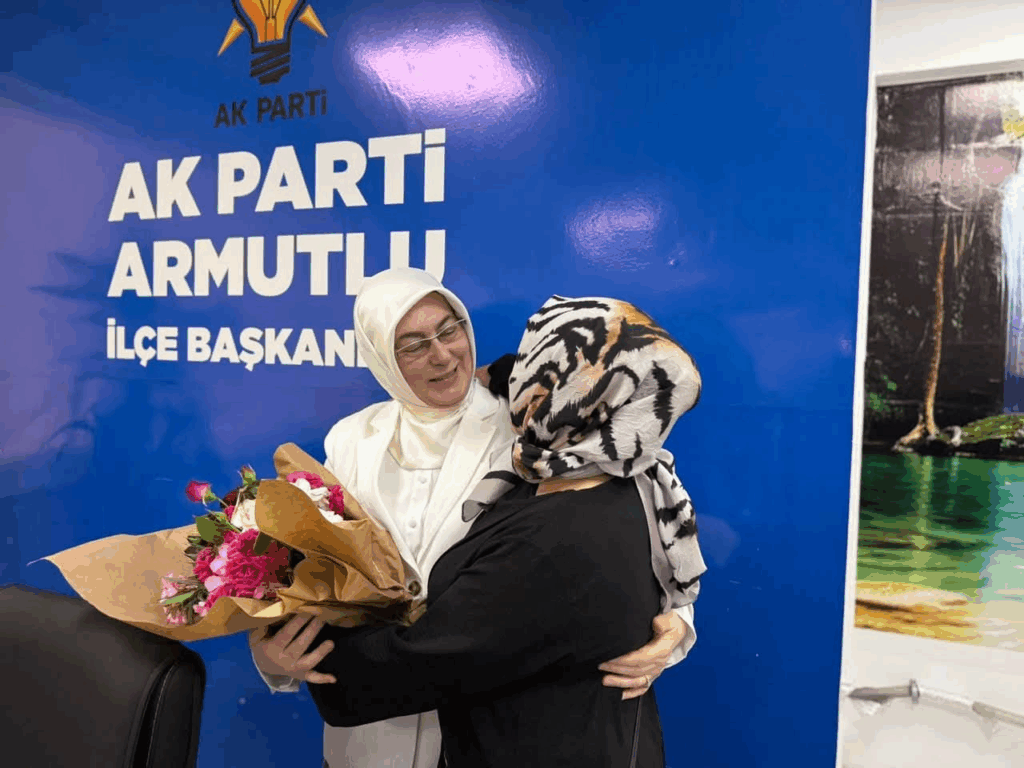 AK Parti Yalova Milletvekili Meliha Akyol’dan Armutlu ve Fıstıklı’ya Bayram Ziyareti