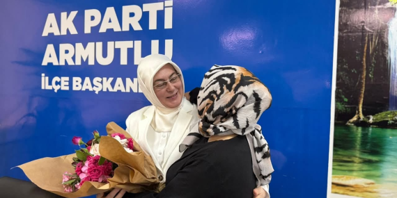 AK Parti Yalova Milletvekili Meliha Akyol’dan Armutlu ve Fıstıklı’ya Bayram Ziyareti