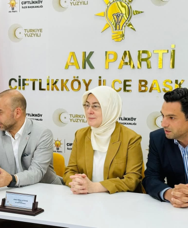 AK Parti Yalova Teşkilatından Bayram Mesaisi: Milletvekili Meliha Akyol ve Parti Heyeti İlçeleri Ziyaret Etti