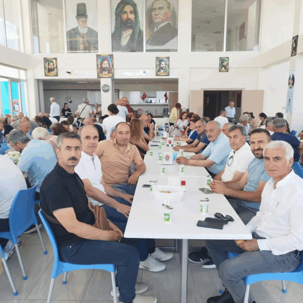 Sinan Giray, Bayramın Üçüncü Günü Yalova Cemevi’nde Canlarla Bayramlaştı