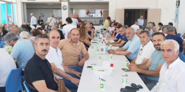Sinan Giray, Bayramın Üçüncü Günü Yalova Cemevi’nde Canlarla Bayramlaştı 44 Sinan Giray, Bayramın Üçüncü Günü Yalova Cemevi’nde Canlarla Bayramlaştı
