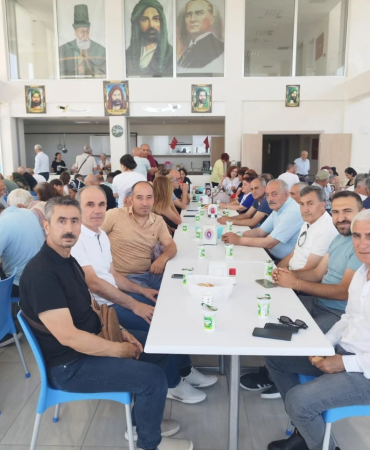 Sinan Giray, Bayramın Üçüncü Günü Yalova Cemevi’nde Canlarla Bayramlaştı