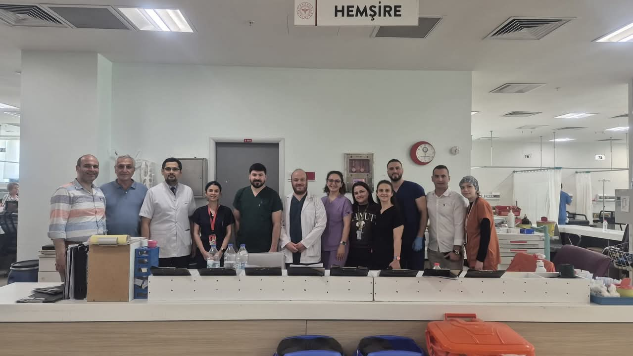 Yalova Eğitim ve Araştırma Hastanesi’nde Bayramlaşma Ziyareti 4 Yalova Eğitim ve Araştırma Hastanesi’nde Bayramlaşma Ziyareti