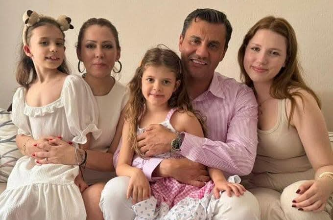 Manisa Büyükşehir Belediye Başkanı Ferdi Zeyrek’in Vefatı Türkiye’yi Yasa Boğdu