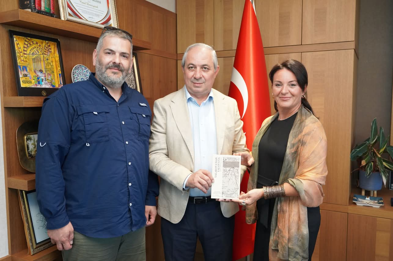 "Bir Kitap Biletin Olsun" Hareketi Yalova’da Kütüphane Kuruyor 4 "Bir Kitap Biletin Olsun" Hareketi Yalova’da Kütüphane Kuruyor