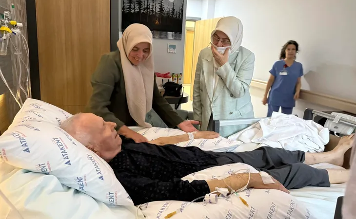 AK Parti Yalova Milletvekili Meliha Akyol’dan Eski Tavşanlı Belediye Başkanı Kadri Çiçek’e Geçmiş Olsun Ziyareti