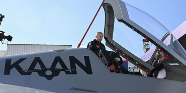 TÜRKİYE, MİLLİ MUHARİP UÇAĞI KAAN İLE DÜNYA SAHNESİNDE: ENDONEZYA’YA 48 ADET İHRACAT ANLAŞMASI İMZALANDI 2 TÜRKİYE, MİLLİ MUHARİP UÇAĞI KAAN İLE DÜNYA SAHNESİNDE: ENDONEZYA’YA 48 ADET İHRACAT ANLAŞMASI İMZALANDI