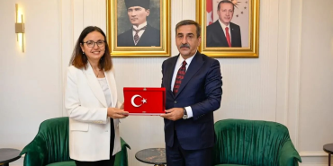 Kamu-Sen Genel Başkanı Önder Kahveci'den Yalova Valisi Dr. Hülya Kaya’ya Ziyaret 40 Kamu-Sen Genel Başkanı Önder Kahveci'den Yalova Valisi Dr. Hülya Kaya’ya Ziyaret