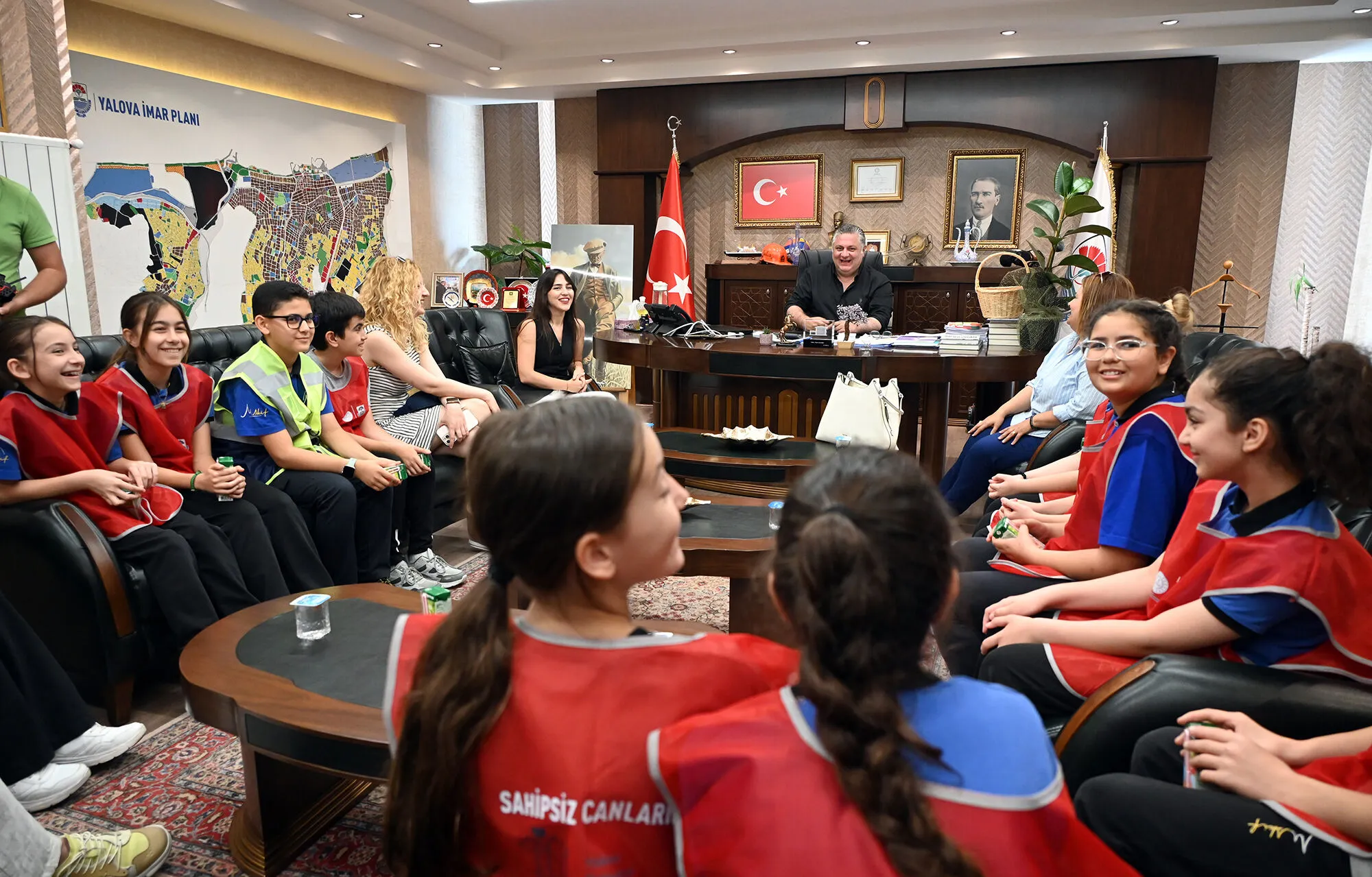 Yalova’da Minik Yüreklerden Büyük Mesaj: “Görmezden Gelme” Projesiyle Hayvan Haklarına Duyarlılık