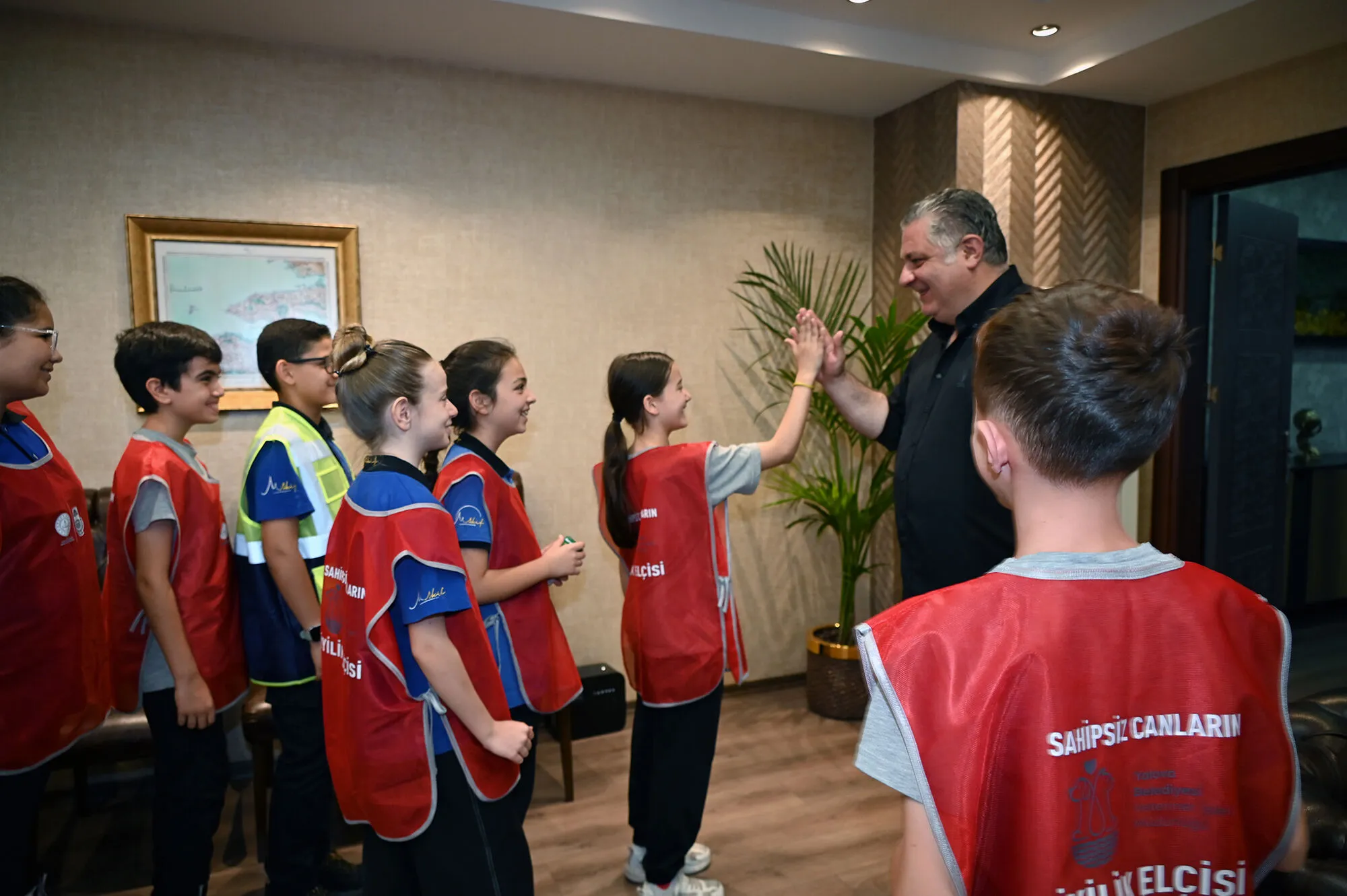 Yalova’da Minik Yüreklerden Büyük Mesaj: “Görmezden Gelme” Projesiyle Hayvan Haklarına Duyarlılık