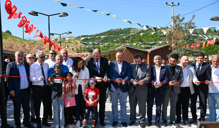 ŞENKÖY’DE KÖYLÜ PAZARI VE ALTYAPI YATIRIMLARININ TOPLU AÇILIŞI YAPILDI