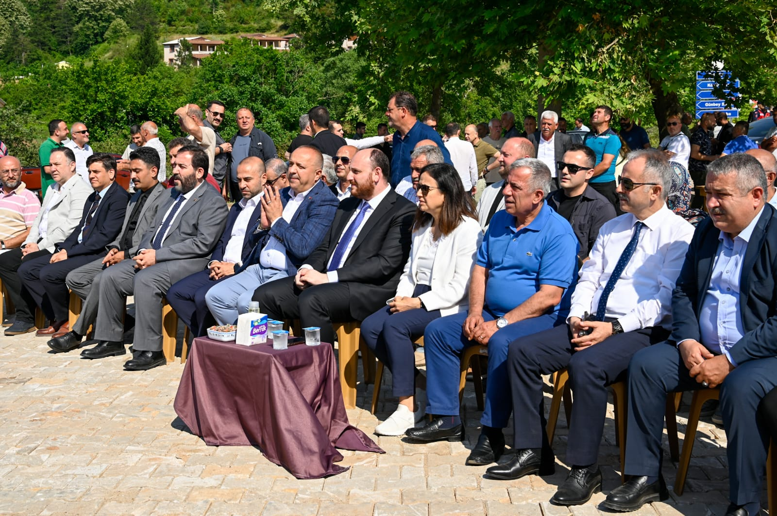 ŞENKÖY’DE KÖYLÜ PAZARI VE ALTYAPI YATIRIMLARININ TOPLU AÇILIŞI YAPILDI