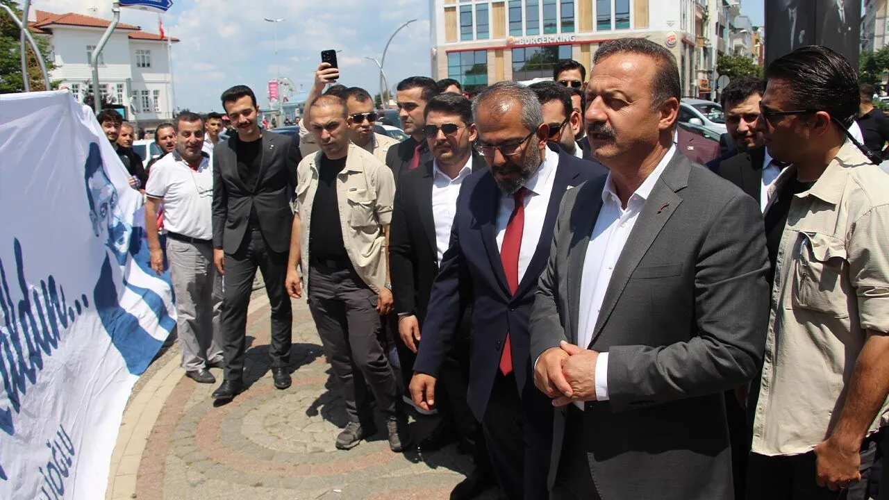 YAVUZ AĞIRALİOĞLU YALOVA'DA HALKLA BULUŞTU: "ANAHTAR PARTİ, UMUDUN VE ADALETİN YENİ ADRESİDİR"