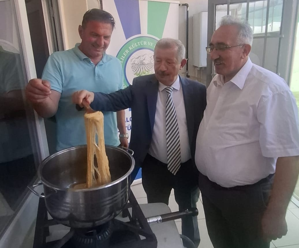 Yalova Rizeliler Derneği’nden Vali Yardımcısı Aziz Mercan’a Teşekkür ve Veda Töreni