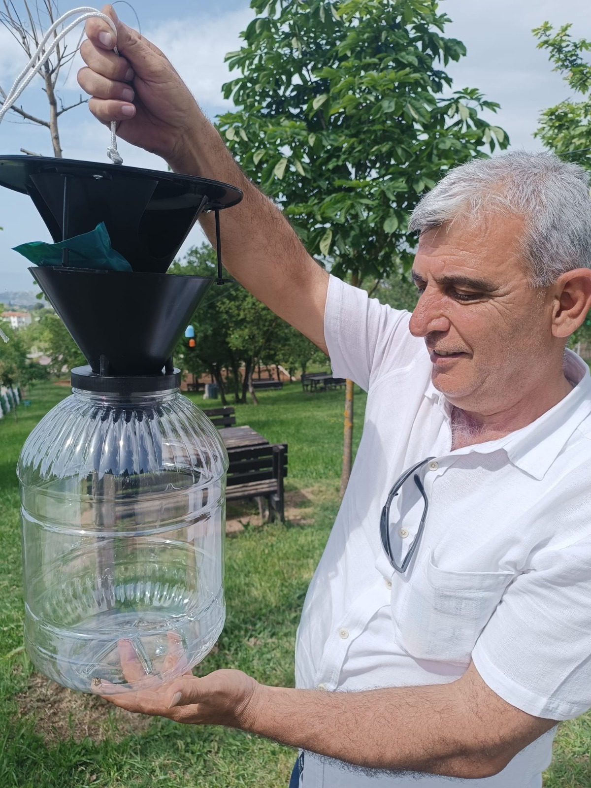 FEROMON TUZAKLARA ZARAR VERMEYİN: KAMU MALINA VERİLEN ZARAR SUÇTUR