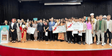 "Sanat ve Zanaat Türkülerde Buluşuyor" Tiyatro Yarışması Finali Yalova’da Gerçekleştirildi 2 "Sanat ve Zanaat Türkülerde Buluşuyor" Tiyatro Yarışması Finali Yalova’da Gerçekleştirildi
