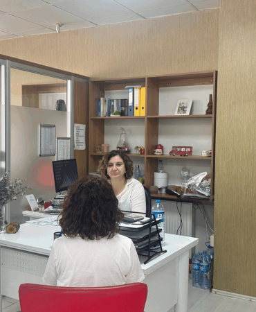 Yalova’da Sosyal Hizmetlere Erişim Artıyor: Çiftlikköy ve Çınarcık’a İrtibat Büroları Açıldı