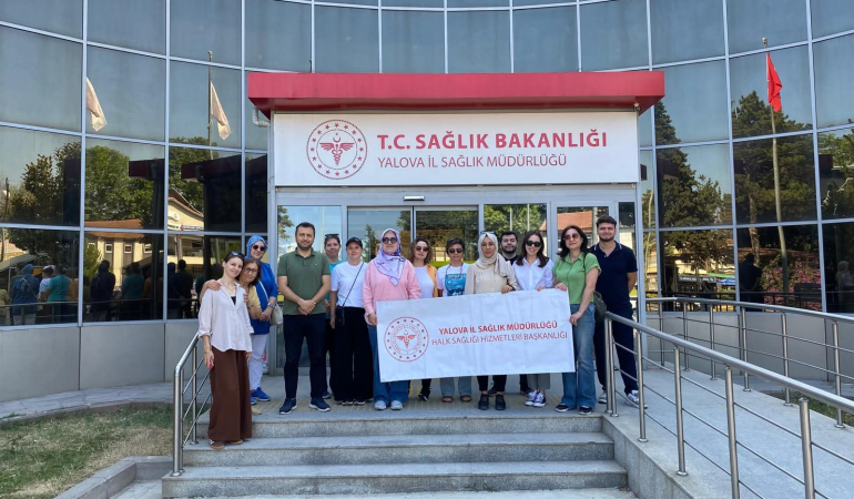 Yalova’da Sağlıklı Yaşam İçin Yürüdüler 1 Yalova’da Sağlıklı Yaşam İçin Yürüdüler