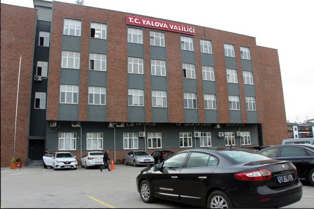 YALOVA VALİLİĞİ KAMU KURUMLARINDA YENİ MESAİ SAATLERİNİ AÇIKLADI