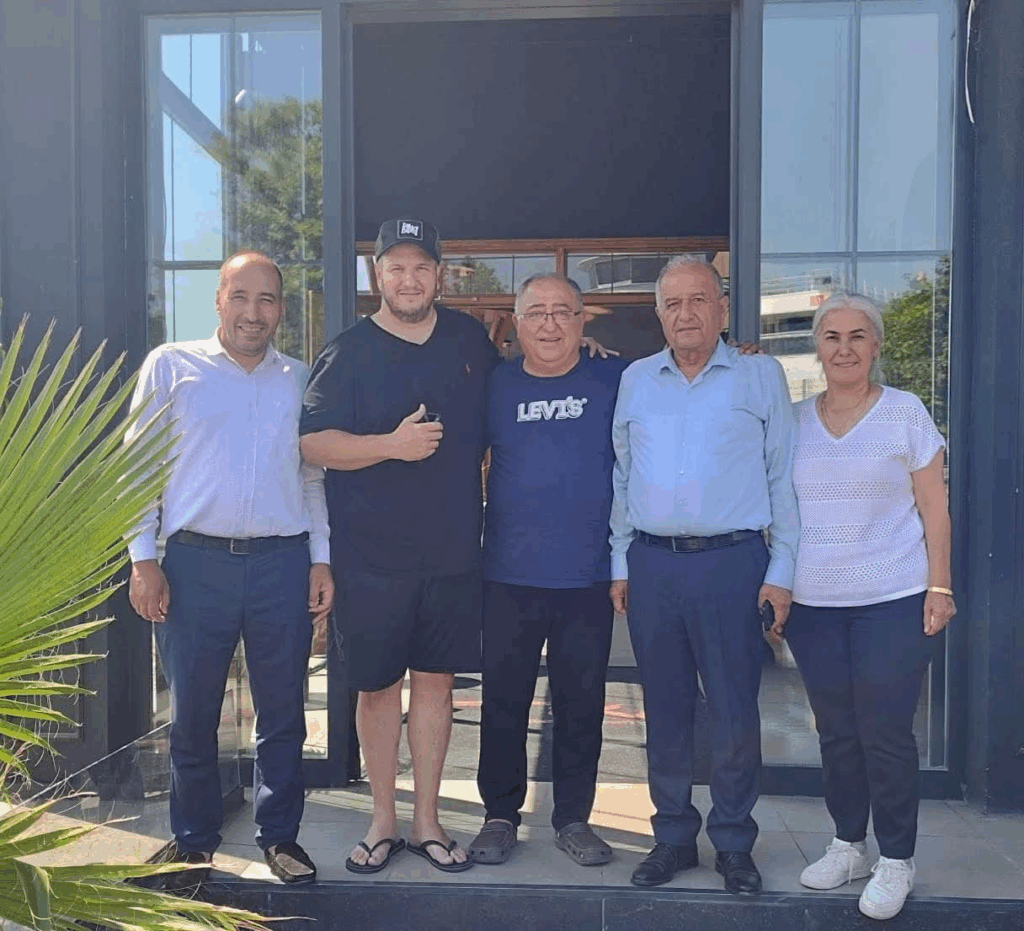VEFA SALMAN, YALOVA’DA ÖZEL KONUKLARINI AĞIRLADI