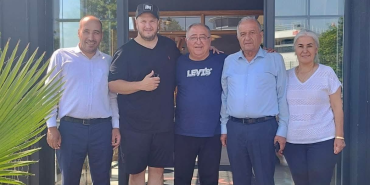 VEFA SALMAN, YALOVA’DA ÖZEL KONUKLARINI AĞIRLADI