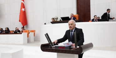 CHP’li Tahsin Becan’dan TSK Üzerinden Sert Uyarı: “Askeriye Rant Kapısı Değil, Siyasetin Dışında Tutulmalı” 6 CHP’li Tahsin Becan’dan TSK Üzerinden Sert Uyarı: “Askeriye Rant Kapısı Değil, Siyasetin Dışında Tutulmalı”