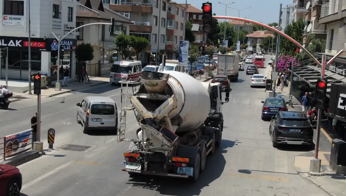 Yalova’da Drone Destekli Kırmızı Işık Denetiminde 276 Sürücüye Ceza
