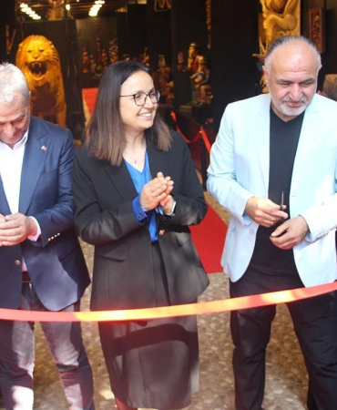 Yalovalı Sanatçı Hakan Evciman’dan 73 Ülkeden Ahşap Sanat Koleksiyonu