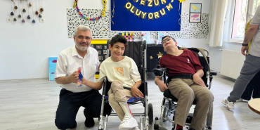 İl Milli Eğitim Müdürü Aytekin Yılmaz’dan Özel Eğitim Okullarına Anlamlı Ziyaret 5 İl Milli Eğitim Müdürü Aytekin Yılmaz’dan Özel Eğitim Okullarına Anlamlı Ziyaret