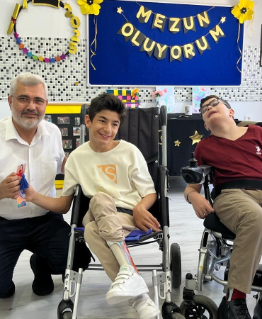 İl Milli Eğitim Müdürü Aytekin Yılmaz’dan Özel Eğitim Okullarına Anlamlı Ziyaret