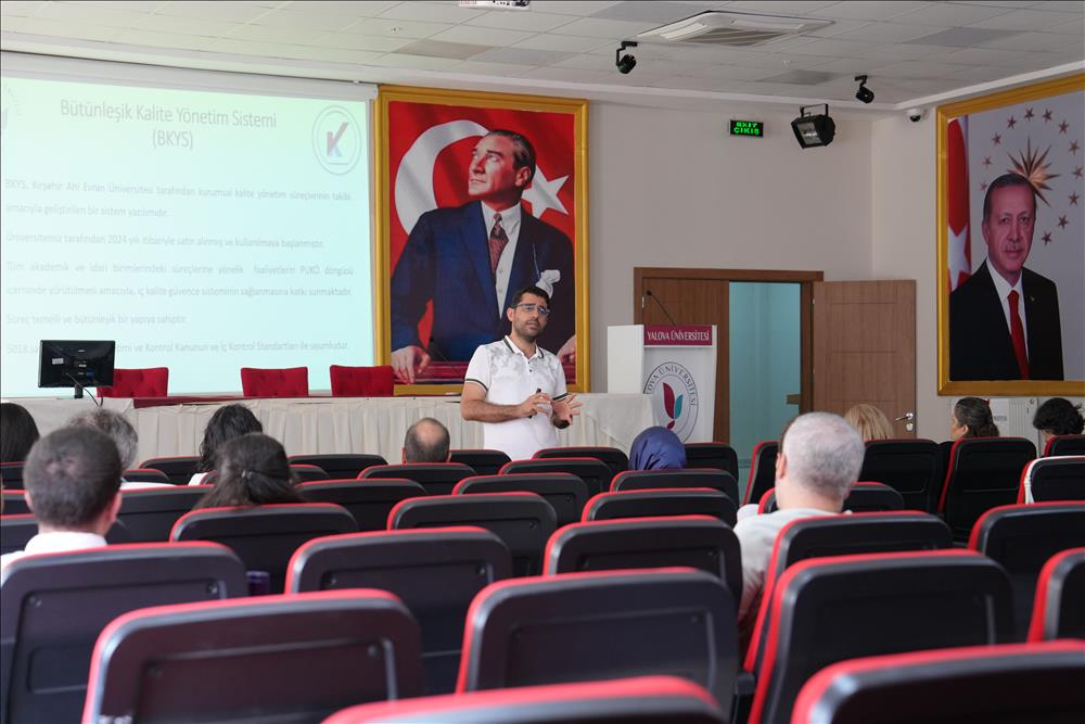 Yalova Üniversitesi’nde Kalite ve Akreditasyon Süreçlerine Yönelik Akran Değerlendirme Programı Düzenlendi