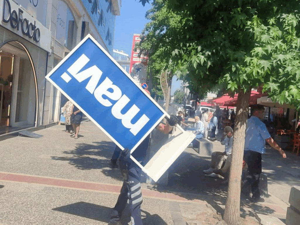 Yalova Belediyesi’nden Kaldırım İşgallerine Karşı Kararlı Adım