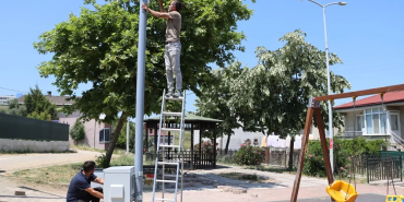 Yalova Belediyesi’nden Çocuk Parklarına Güvenlik Kamerası Hamlesi 4 Yalova Belediyesi’nden Çocuk Parklarına Güvenlik Kamerası Hamlesi