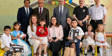 2024-2025 Eğitim Öğretim Yılı, Yalova'da Coşkulu Bir Törenle Sona Erdi 2 2024-2025 Eğitim Öğretim Yılı, Yalova'da Coşkulu Bir Törenle Sona Erdi