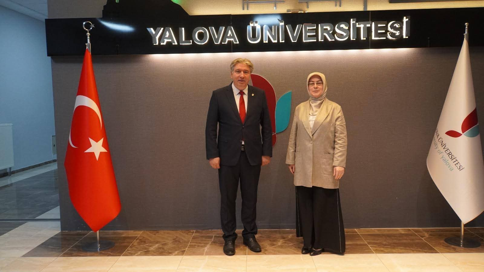 AK Parti Yalova Milletvekili Meliha Akyol'dan Yalova Üniversitesi’ne Ziyaret