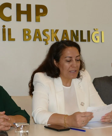 CHP Yalova İl Örgütü " Eğitim Sistemi Siyasi Hesaplara Kurban Ediliyor"