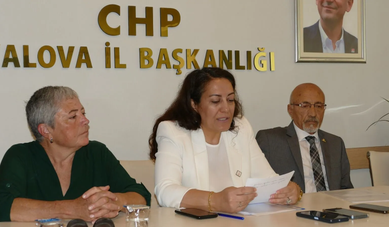 CHP Yalova İl Örgütü " Eğitim Sistemi Siyasi Hesaplara Kurban Ediliyor"