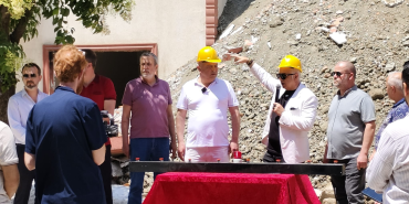 YALOVA’DA KENTSEL DÖNÜŞÜMDE ÖNEMLİ ADIM: HARBİŞ BLOKLARINDA YIKIM BAŞLADI