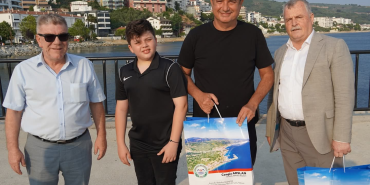 ACUN ILICALI’DAN ARMUTLU’YA ZİYARET