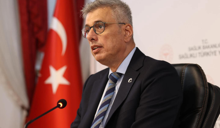 SAĞLIK BAKANI MEMİŞOĞLU, BOLU’DA SAĞLIK YÖNETİCİLERİYLE BİR ARAYA GELDİ