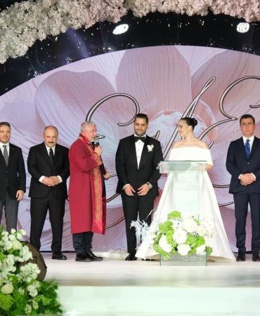 Sinan Engin’in Kızı Elif Engin ile Ahmet Emin Ahlatcı’nın Düğününe Ünlüler Akın Etti