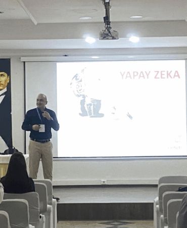 Yalova’da Öğrencilere Yapay Zekâ ve Yeşil Teknoloji Eğitimi